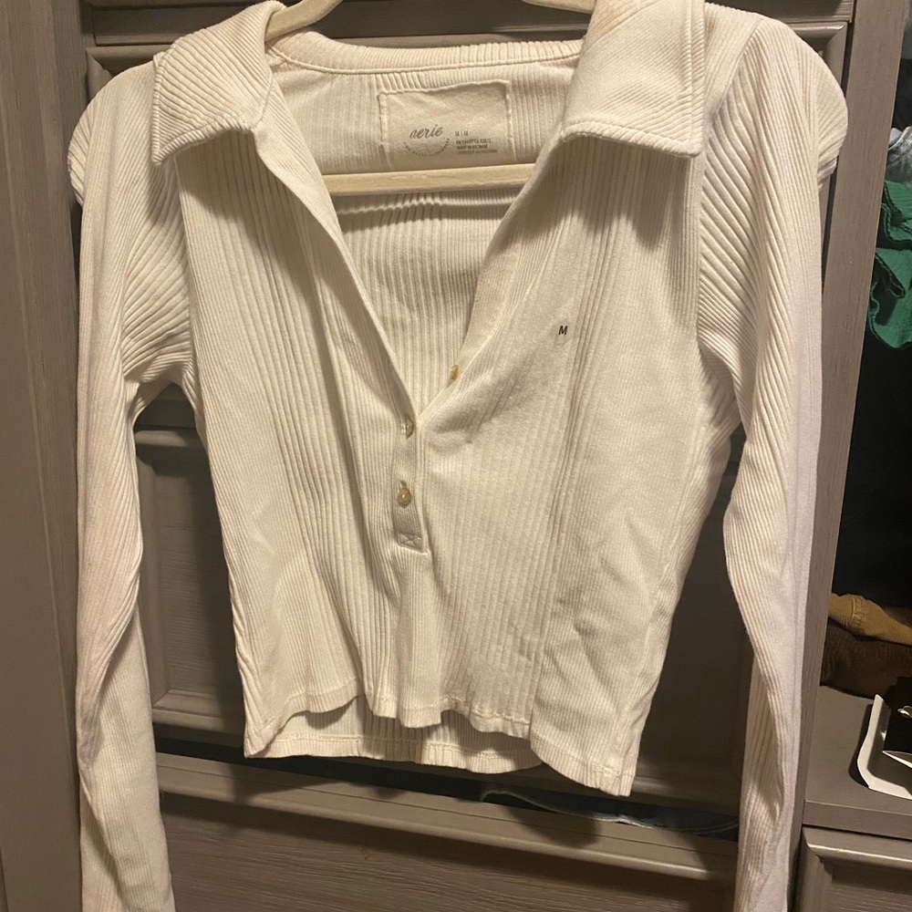 Long sleeve. White/cream color. Size M